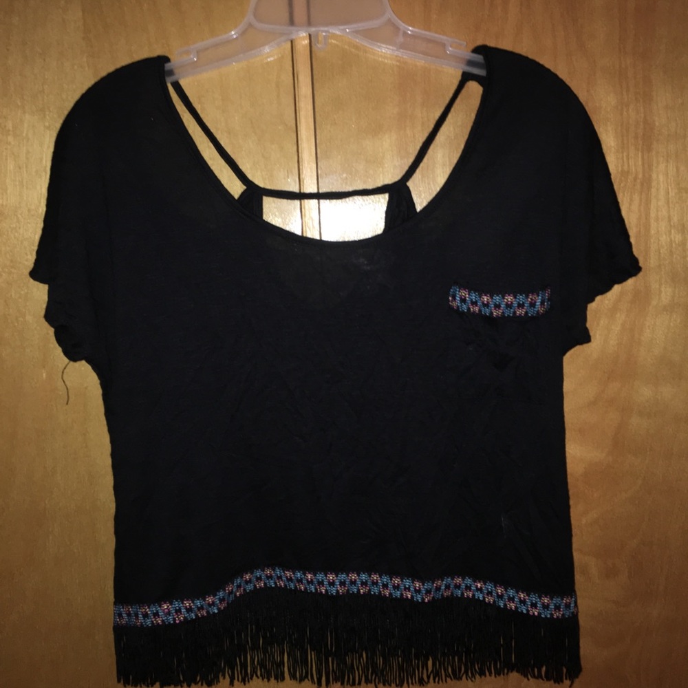 Black slightly cropped shirt